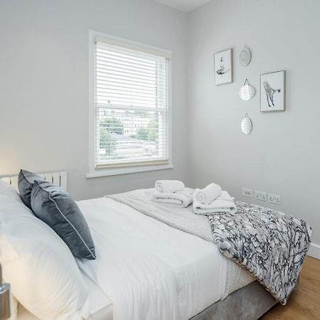 Beautiful 2 Bedrooms Split Level Fulham Apartment Лондон Экстерьер фото
