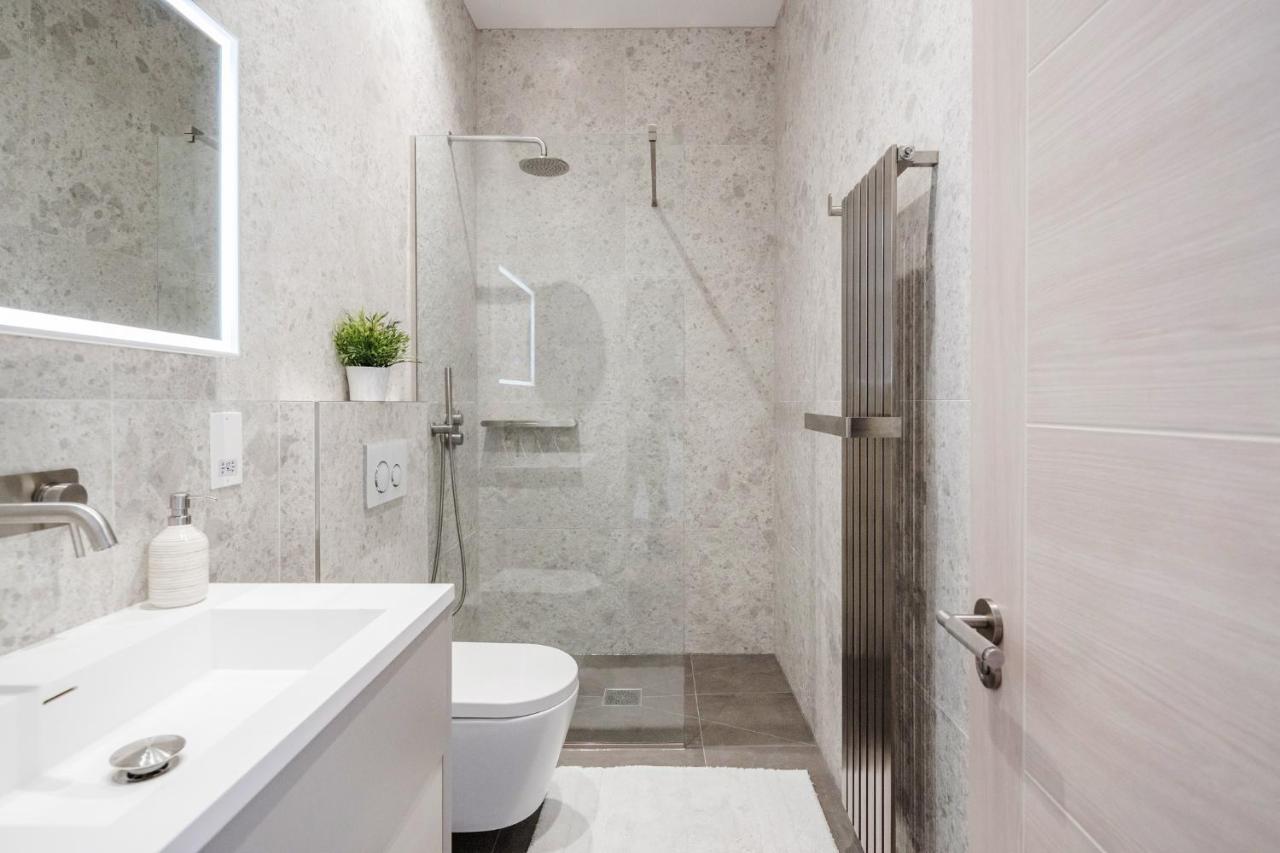 Beautiful 2 Bedrooms Split Level Fulham Apartment Лондон Экстерьер фото